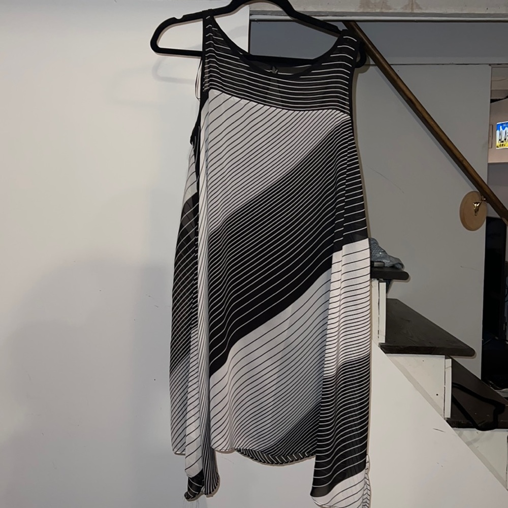 Great Black and White Flowy Dress